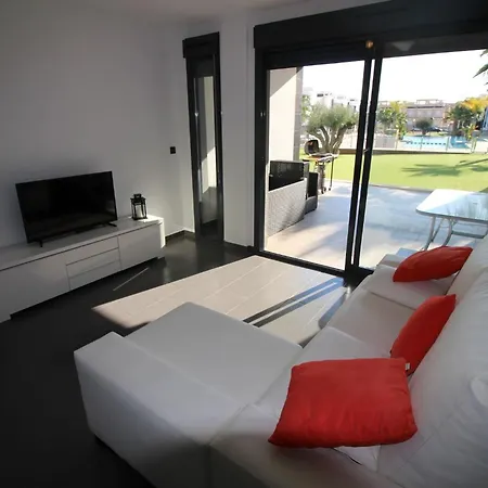 Dream Paradise Punta Prima Oasis