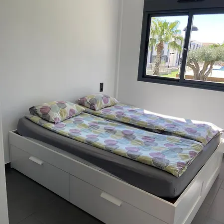 Dream Paradise Punta Prima Oasis טורבייחה